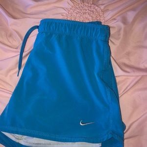 Nike shorts with 2 in 1 (pros underneath)